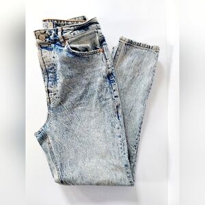 Acid Wash Button Fly "Mom Jean" Straight Taper Leg size‎ 28 We The Free